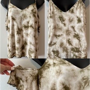 Hollister off the shoulder, flowy tie dye tank top size small